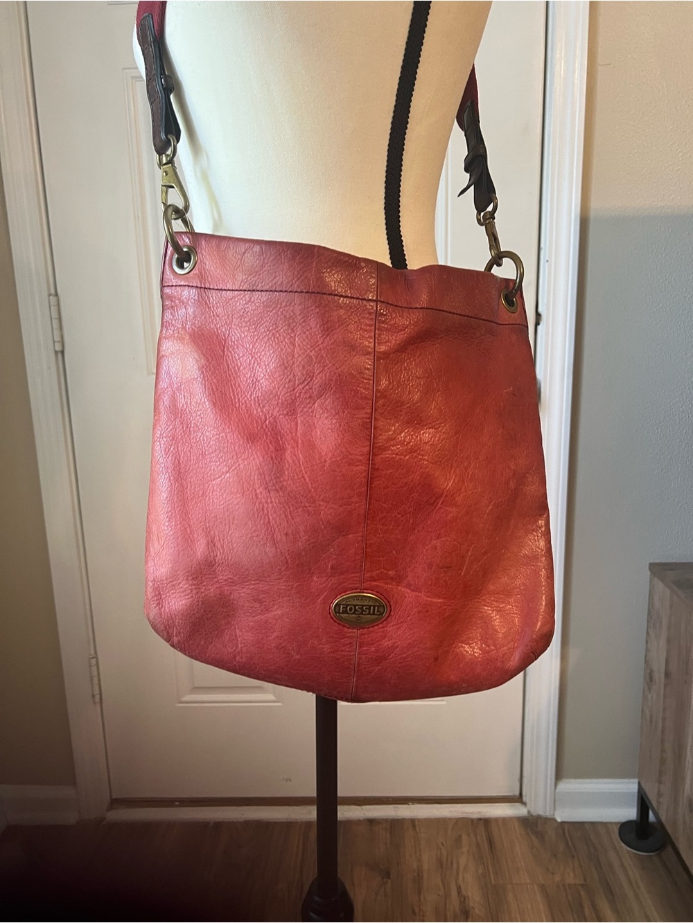 Fossil Red Pink Distressed Leather Crossbody Messenger Bag Large Boho